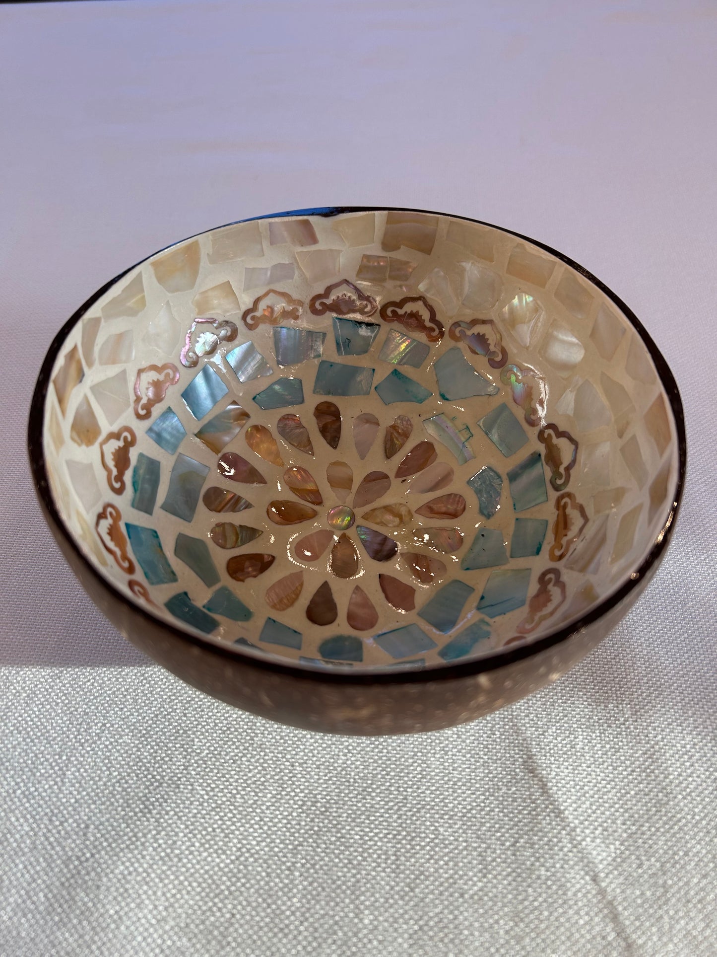 Kokosnussschale Perlmutt tropfen