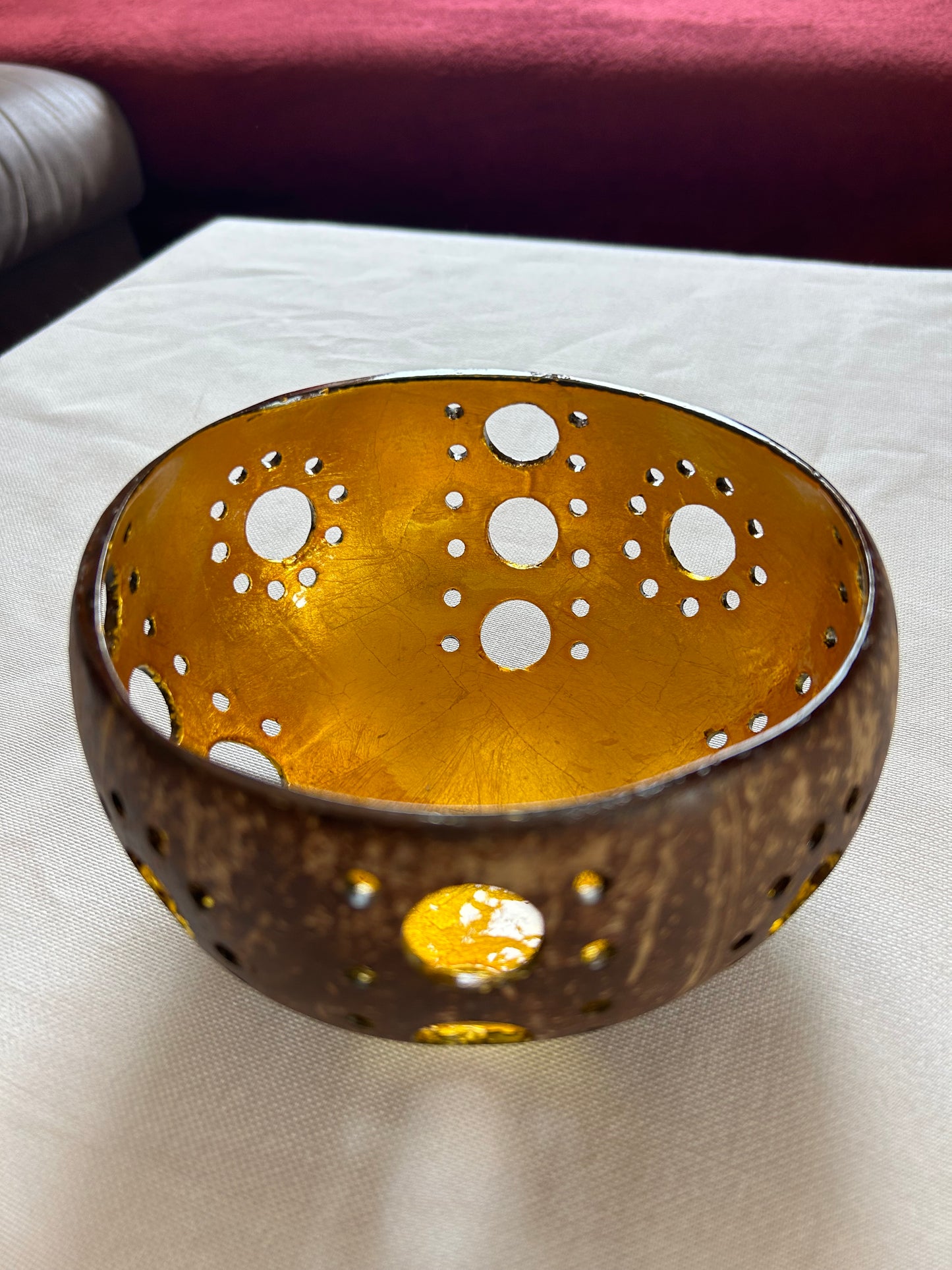 Kokosnuss-Kerzenhalter Gold