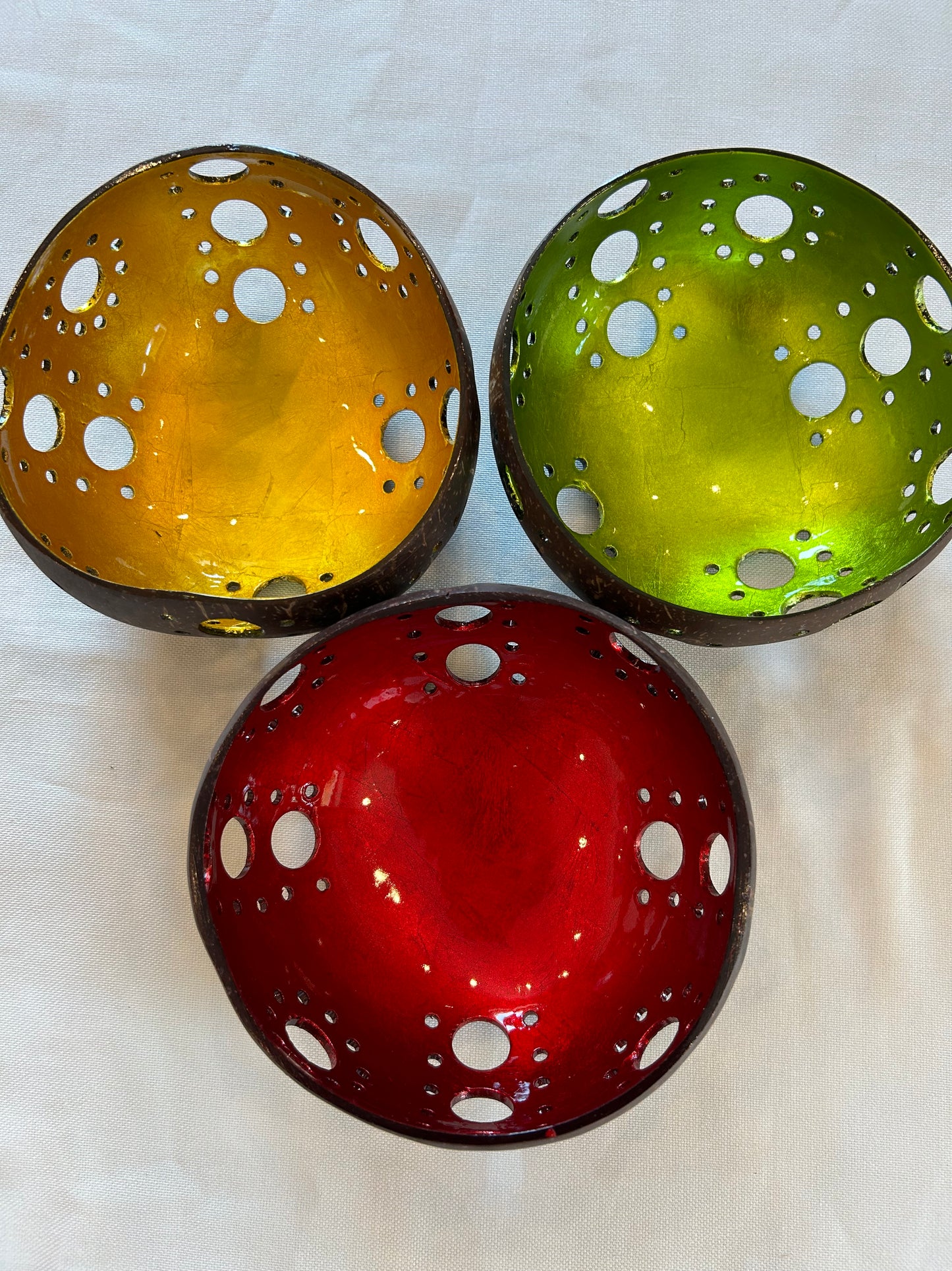 Kokosnuss-Kerzenhalter Rot