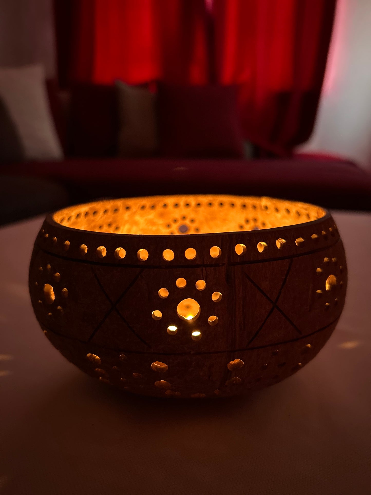 Teelichthalter aus Kokosnuss