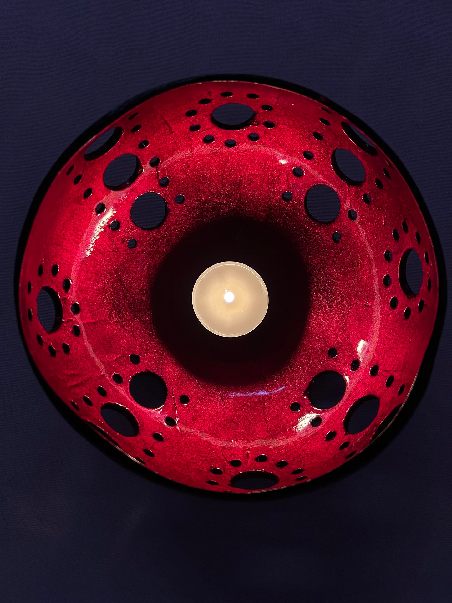 Kokosnuss-Kerzenhalter Rot