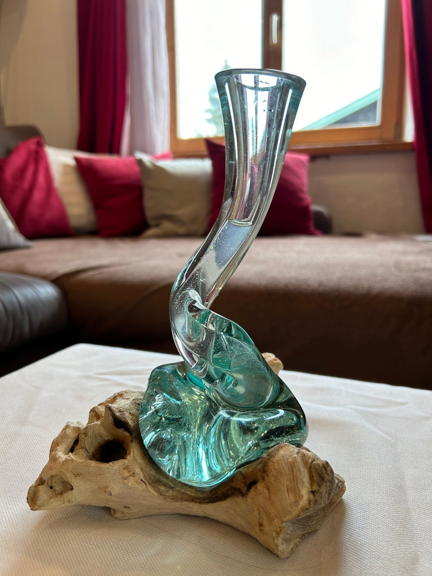 Vase auf Wurzelholz spirale