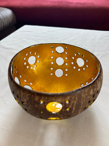 Kokosnuss-Kerzenhalter Gold