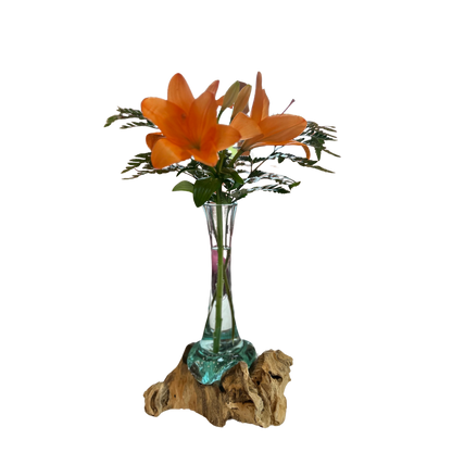 Vase auf Wurzelholz